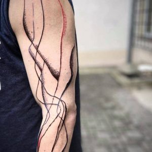 Tetování ve stylu dotwork, linework. Motiv abstrakce. Velká kérka.