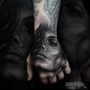 Tetování ve stylu realistic. Motiv portrét. Malá kérka.