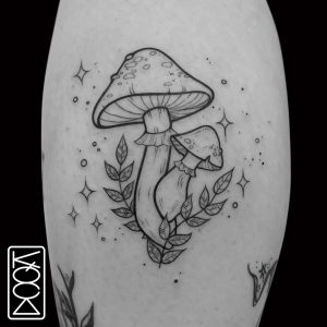 Tetování ve stylu blackwork. Motiv příroda. Malá kérka. Tetoval Michal Kocián.