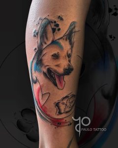 Tetování ve stylu watercolor. Motiv zvířata. Střední kérka.