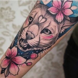 Tetování ve stylu linework, watercolor. Motiv zvířata. Střední kérka.