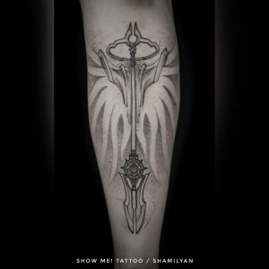 Tetování ve stylu blackwork, dotwork. Motiv abstrakce. Střední kérka. Tetoval Roman Shamilyan.