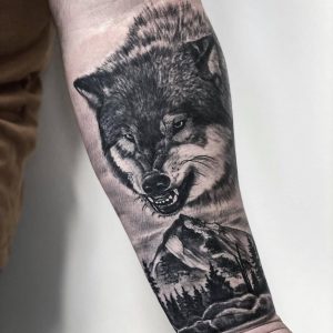 Tetování ve stylu black and grey, realistic. Motiv zvířata. Střední kérka. Tetoval Zdeněk Valeš.