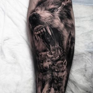 Tetování ve stylu black and grey, realistic. Motiv zvířata. Střední kérka. Tetoval Miroslav Skokanič.