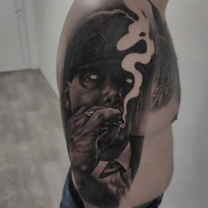 Tetování ve stylu black and grey, realistic. Motiv portrét. Střední kérka. Tetoval Krko.