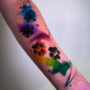 Tetování ve stylu watercolor. Motiv zvířata. Střední kérka. Tetovala Maky AmazInk.