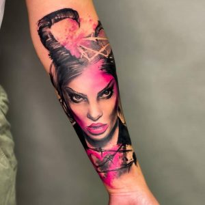 Tetování ve stylu realistic. Motiv portrét. Střední kérka. Tetovala Veronika Hanuliakova.