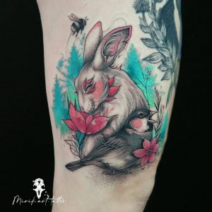 Tetování ve stylu watercolor. Motiv zvířata. Střední kérka. Tetovala Mirik Art.