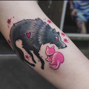 Tetování ve stylu traditional. Motiv zvířata. Malá kérka. Tetoval Bastard Vlado.