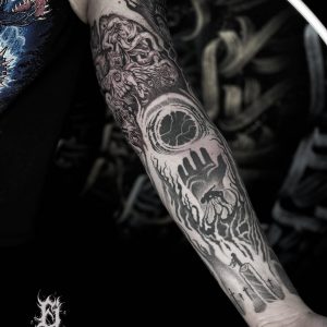 Tetování ve stylu blackwork. Motiv fantasy. Velká kérka. Tetoval Eidam.