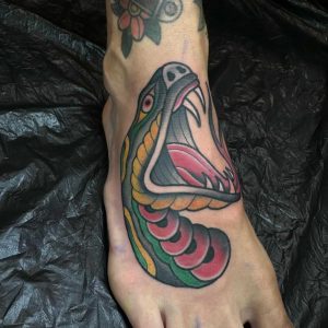 Tetování ve stylu traditional. Motiv zvířata. Malá kérka. Tetoval Michera.