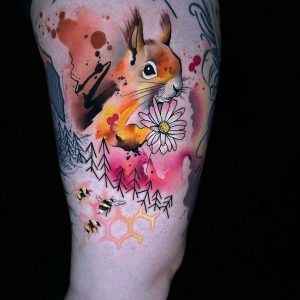Tetování ve stylu watercolor. Motiv abstrakce, zvířata. Střední kérka. Tetoval Mišo Sokol.